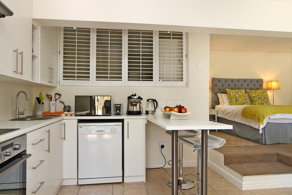 Bayhill Luxury Apartment Camps Bay Room photo